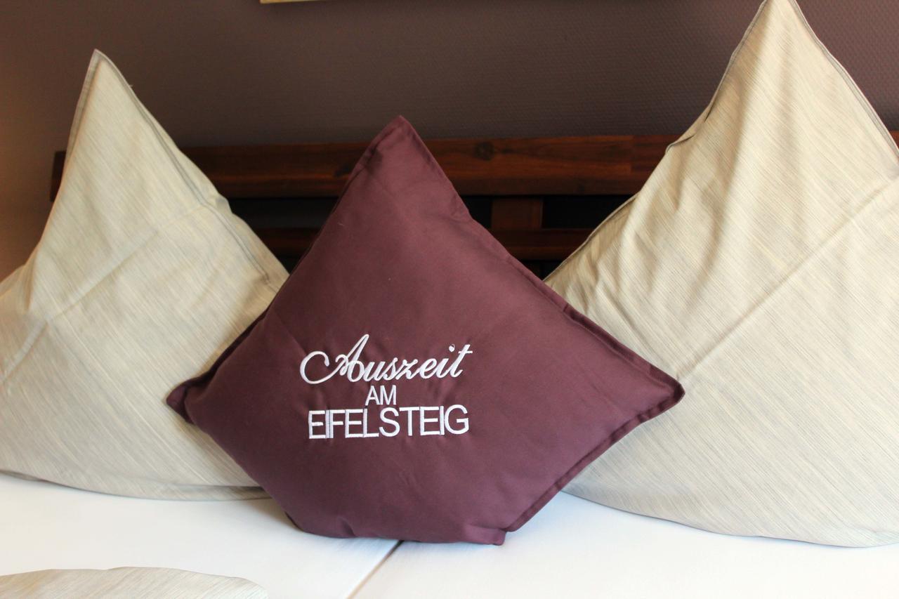Auszeit Am Eifelsteig Hotel เดาน์ ภายนอก รูปภาพ
